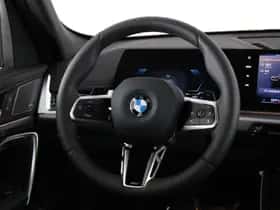 BMW X1 (2025) thumbnail 2