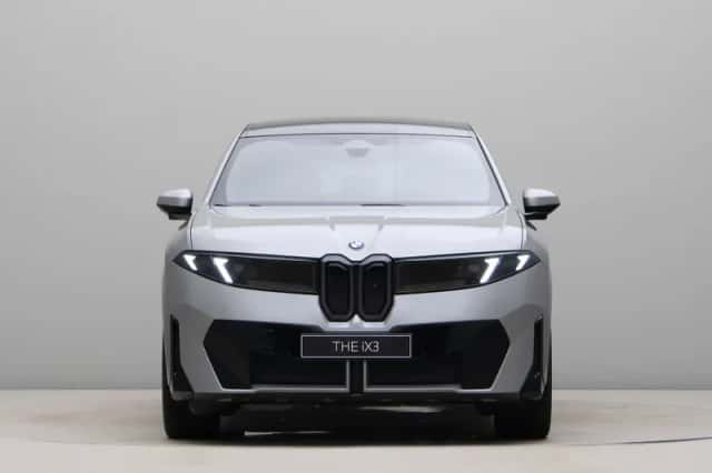 BMW iX3 (2026) thumbnail 6