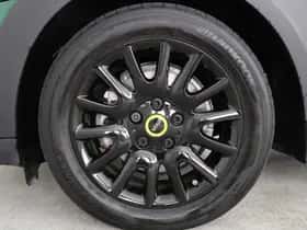 MINI Electric (2022) thumbnail 18