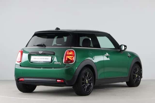 MINI Electric (2022) thumbnail 9