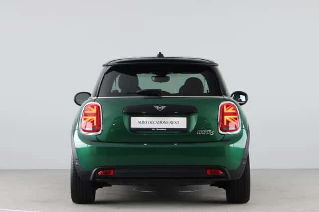 MINI Electric (2022) thumbnail 10