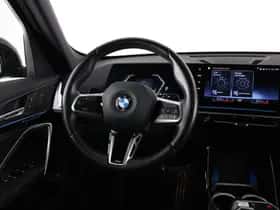 BMW X1 (2022) thumbnail 2