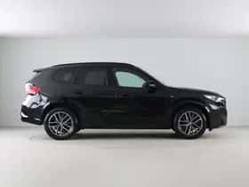 BMW X1 (2022) thumbnail 8