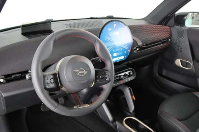 MINI Cooper (2026) thumbnail 13