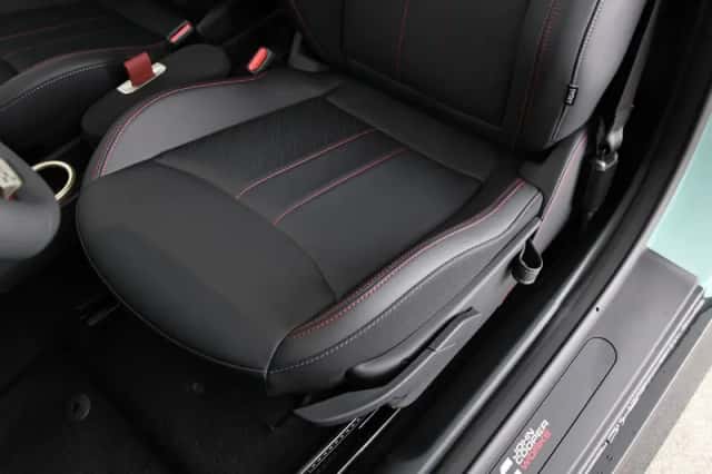 MINI Cooper (2026) thumbnail 15