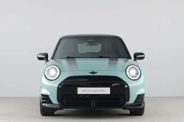 MINI Cooper (2026) thumbnail 6
