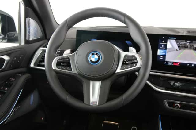 BMW X5 (2026) thumbnail 2