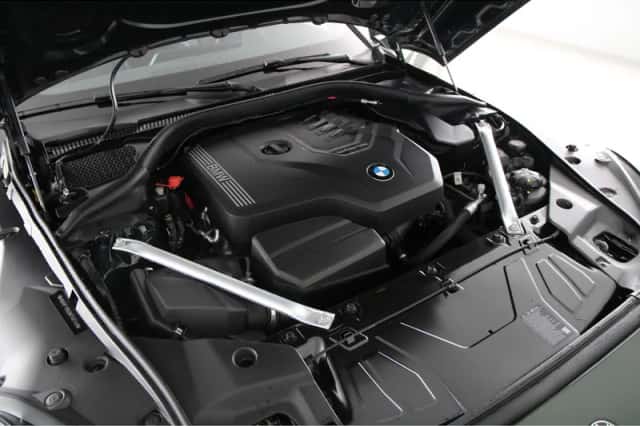 BMW Z4 (2025) thumbnail 4