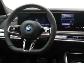 BMW i7 (2026) thumbnail 23