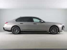 BMW i7 (2026) thumbnail 4