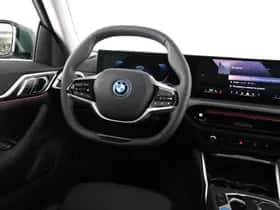 BMW i4 (2026) thumbnail 2