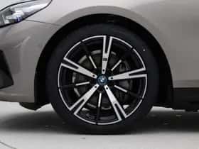 BMW i5 (2025) thumbnail 16