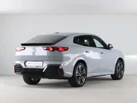 BMW iX2 (2026) thumbnail 9
