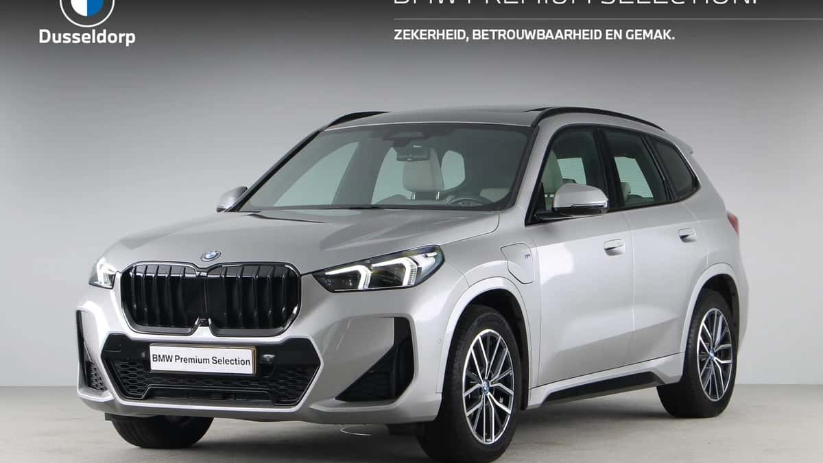 BMW X1 (2023) — foto 1