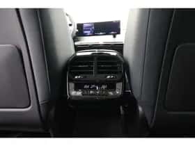 BMW iX (2026) thumbnail 22