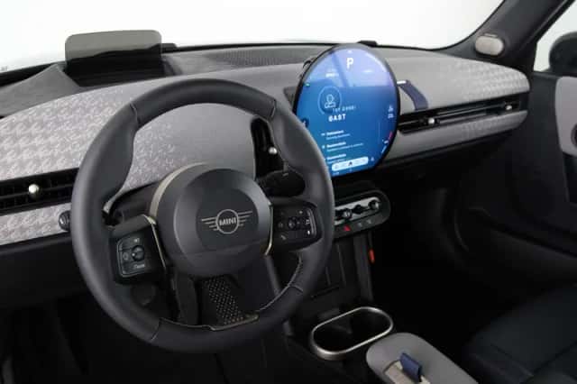 MINI Cabrio (2026) thumbnail 22