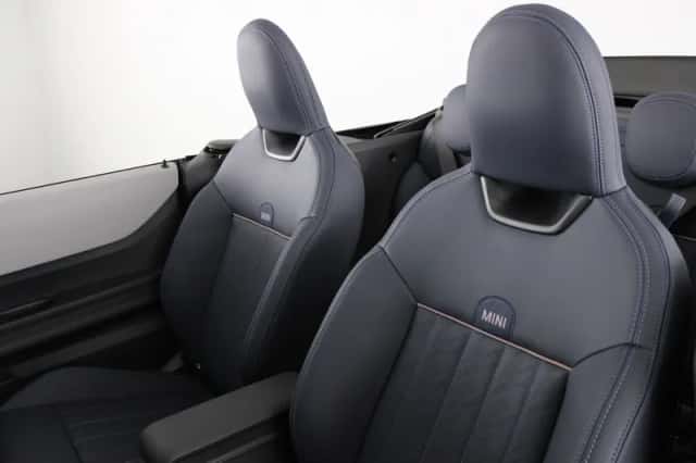 MINI Cabrio (2026) thumbnail 5