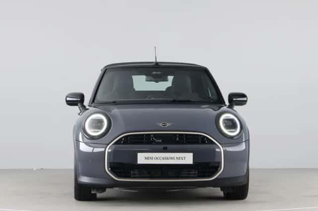 MINI Cabrio (2026) thumbnail 8