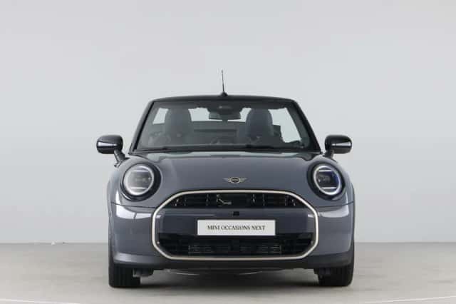 MINI Cabrio (2026) thumbnail 9
