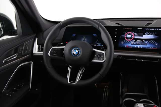 BMW X1 (2026) thumbnail 2