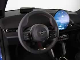 MINI Cooper (2026) thumbnail 2