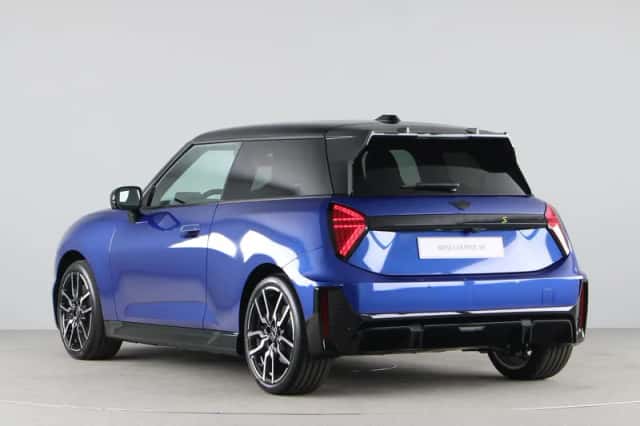 MINI Cooper (2026) thumbnail 12