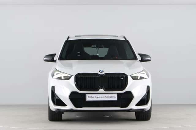 BMW X1 (2024) thumbnail 6