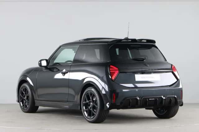 MINI Cooper (2026) thumbnail 12