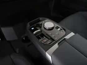 BMW iX (2026) thumbnail 16