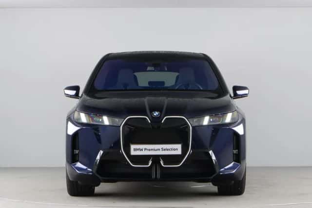 BMW iX (2026) thumbnail 5