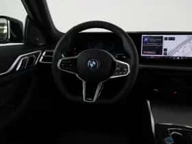 BMW i4 (2026) thumbnail 2