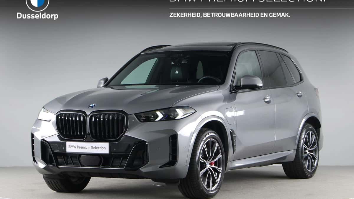 BMW X5 (2025) — foto 1