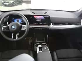 BMW iX1 (2026) thumbnail 13