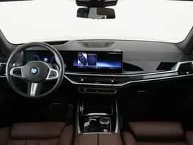 BMW X7 (2025) thumbnail 17
