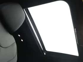 BMW i4 (2026) thumbnail 24