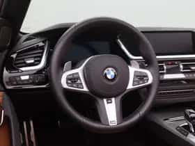 BMW Z4 (2025) thumbnail 2