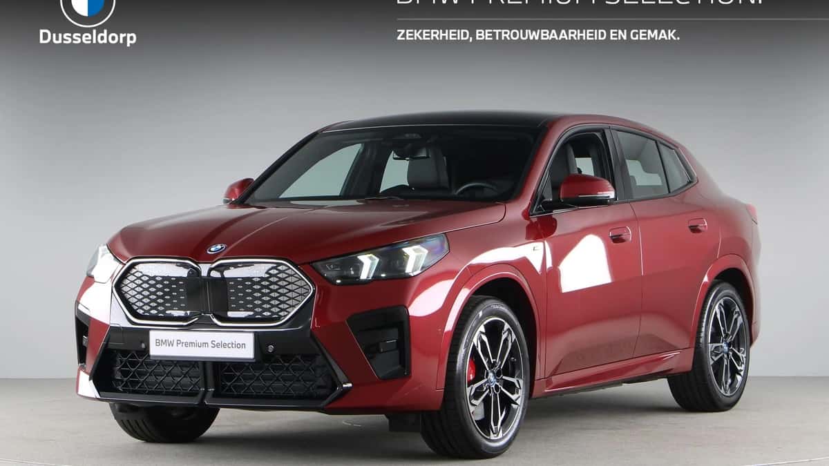 BMW iX2 (2025) — foto 1