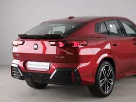 BMW iX2 (2025) thumbnail 19
