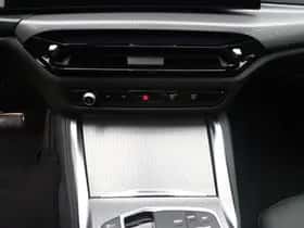 BMW i4 (2026) thumbnail 14