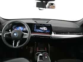 BMW iX1 (2026) thumbnail 13