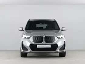 BMW iX1 (2026) thumbnail 6