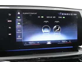 BMW X1 (2023) thumbnail 14