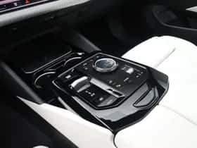 BMW i5 (2026) thumbnail 18