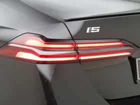 BMW i5 (2026) thumbnail 22