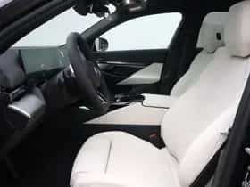 BMW i5 (2026) thumbnail 5