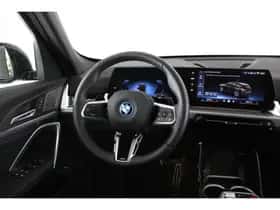 BMW X1 (2025) thumbnail 2