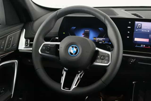 BMW X1 (2026) thumbnail 2
