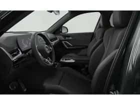 BMW iX1 (2026) thumbnail 3