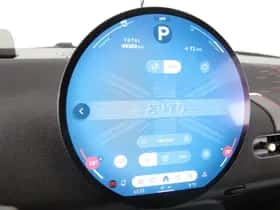 MINI Cooper (2024) thumbnail 3
