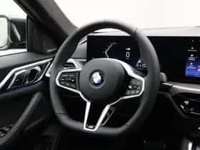 BMW i4 (2026) thumbnail 2